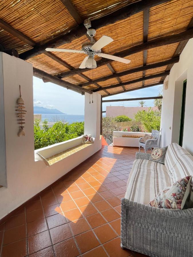 Villa Pomelia, Villa Nel Corso Di Santa Marina Salina A 50 Mt Dal Mare Ngoại thất bức ảnh